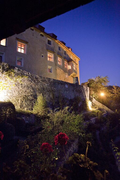 Отель Schloss Sonnenburg Сан-Лоренцо-ди-Себато Экстерьер фото
